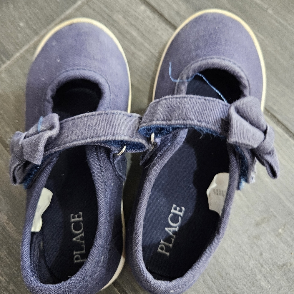 Children's place blue canvas mary Jane shoes